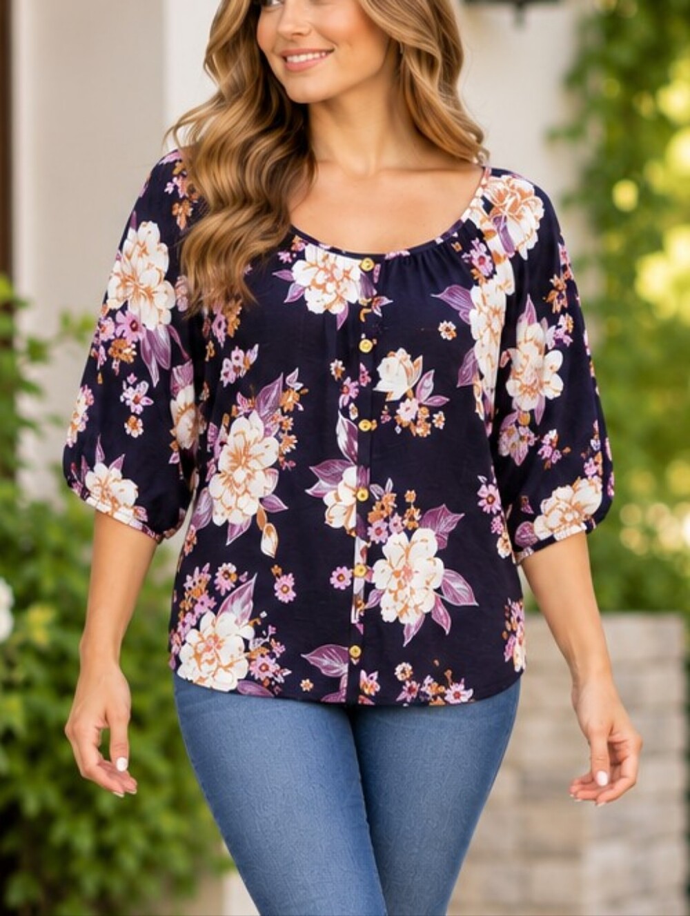 Unique Spectrum Black Floral Scoop-Neck Blouse Size Medium